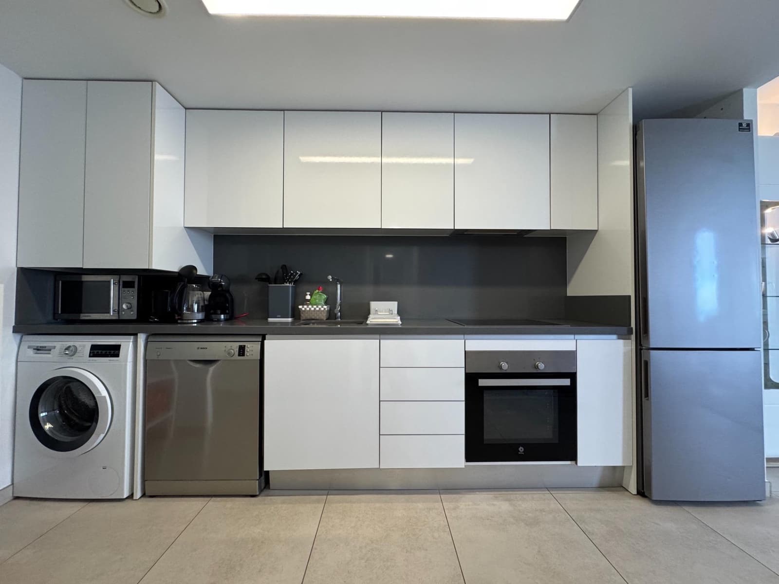 2 bedroom Apartment for sale in Punta Prima with pool garage - € 445,000 (Ref: 9048694)