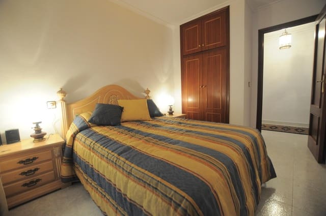 3 sypialnia Mieszkanie na sprzedaż w Centro, Torrevieja z garażem - 150 000 € (Ref: 9057491)