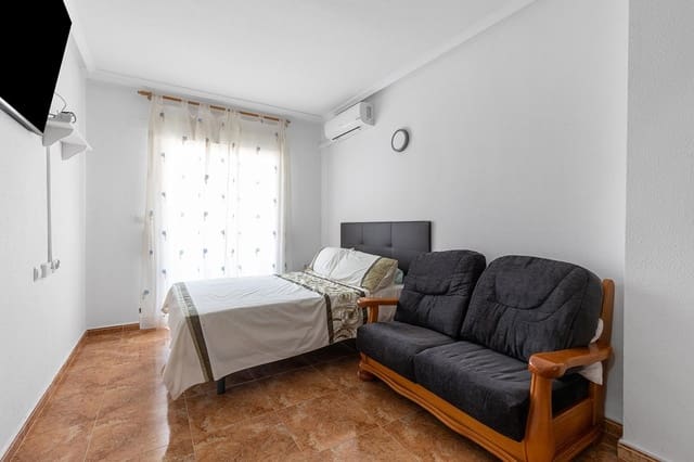 Studio till salu i El Molino, Torrevieja med pool - 92 000 € (Ref: 9065126)