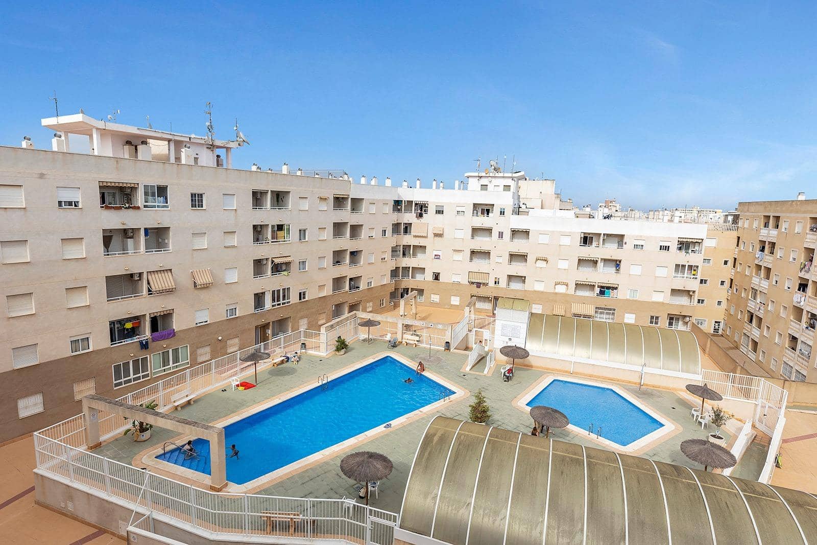 Monolocale in vendita in Torrevieja con piscina - 92.000 € (Rif: 9065126)