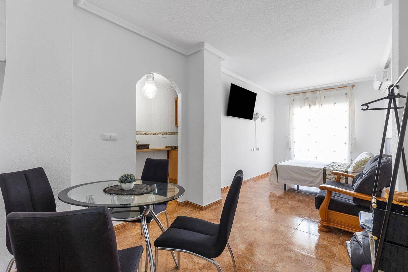 Monolocale in vendita in Torrevieja con piscina - 92.000 € (Rif: 9065126)