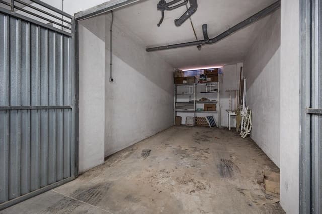Garage for sale in Playa del Acequión, Torrevieja - € 26,500 (Ref: 9147032)