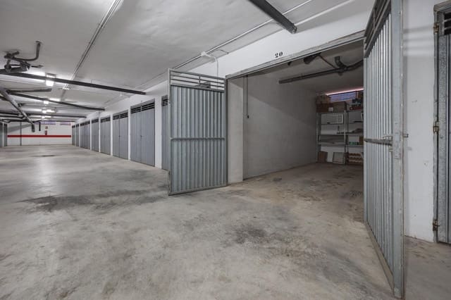Garage for sale in Playa del Acequión, Torrevieja - € 26,500 (Ref: 9147032)