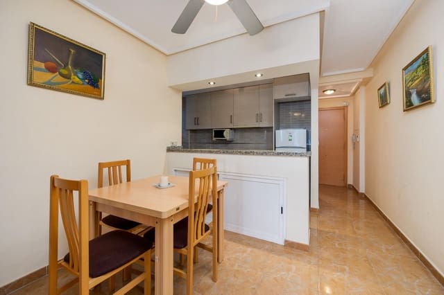 2 soveværelse Lejlighed til salg i El Molino, Torrevieja med swimmingpool garage - € 129.900 (Ref: 9149180)
