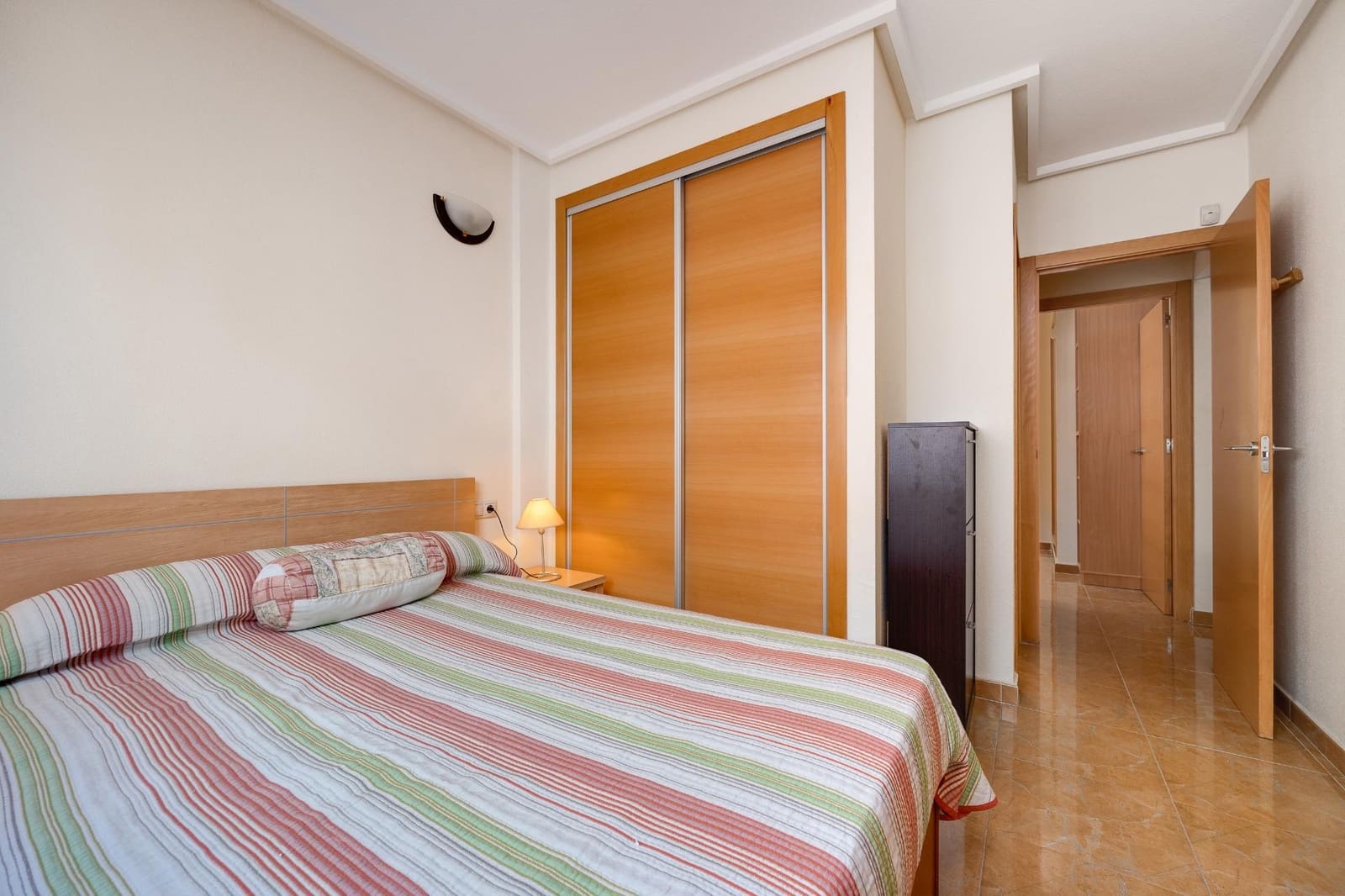 2 soverom Leilighet til salgs i Torrevieja med svømmebasseng garasje - € 123 900 (Ref: 9149180)