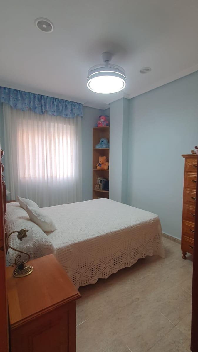 3 camera da letto Appartamento in vendita in Torrevieja - 150.000 € (Rif: 9165707)