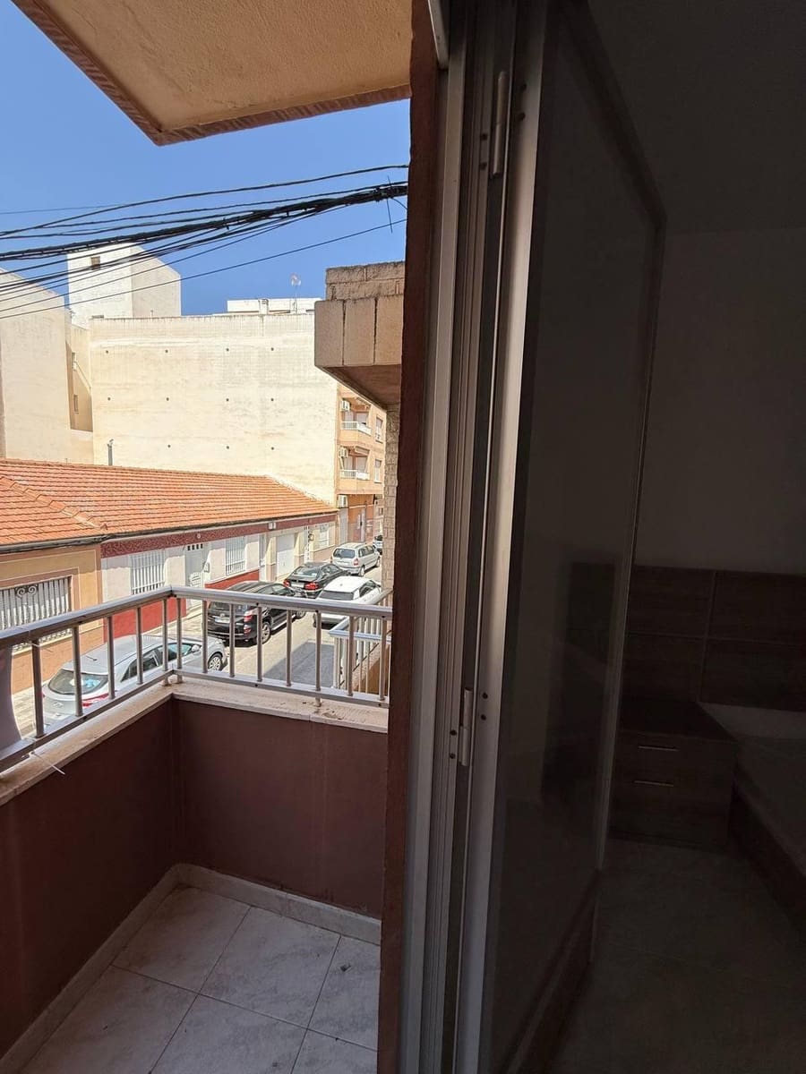 Apartamento de 3 habitaciones en Torrevieja en venta - 165.000 € (Ref: 9171374)