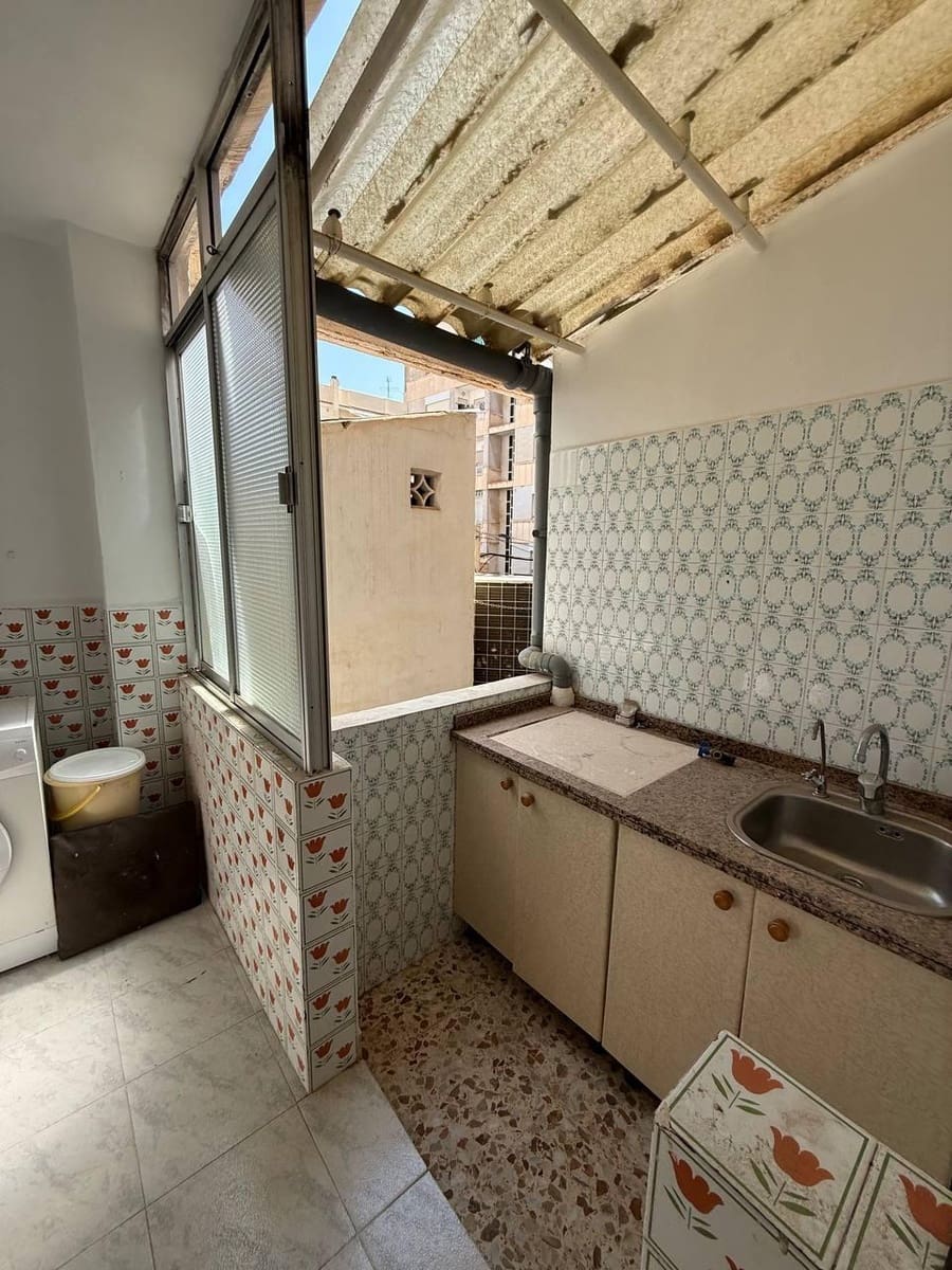 Apartamento de 3 habitaciones en Torrevieja en venta - 165.000 € (Ref: 9171374)