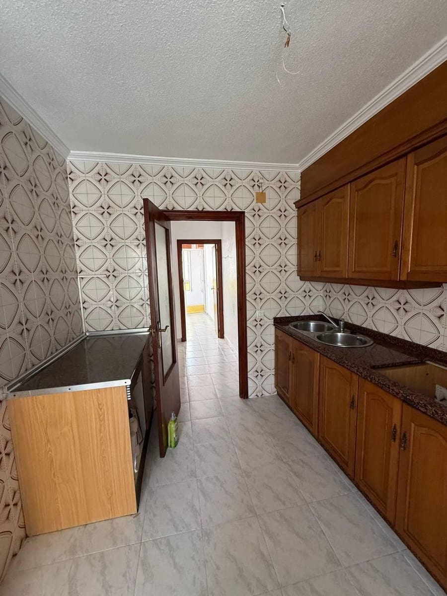 Apartamento de 3 habitaciones en Torrevieja en venta - 165.000 € (Ref: 9171374)