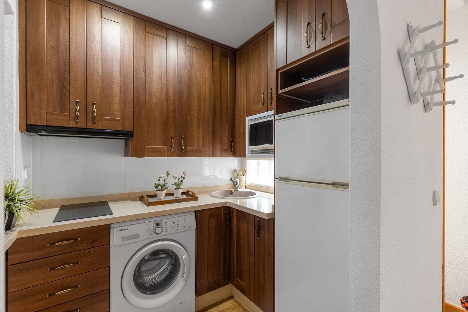 1 makuuhuone Huoneisto myytävänä paikassa Torrevieja mukana uima-altaan - 117 000 € (Ref: 9171376)