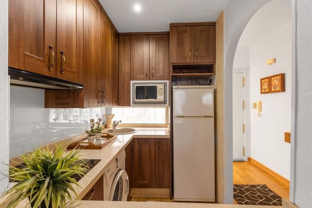 1 quarto Apartamento para venda em Centro, Torrevieja com piscina - 117 000 € (Ref: 9171376)