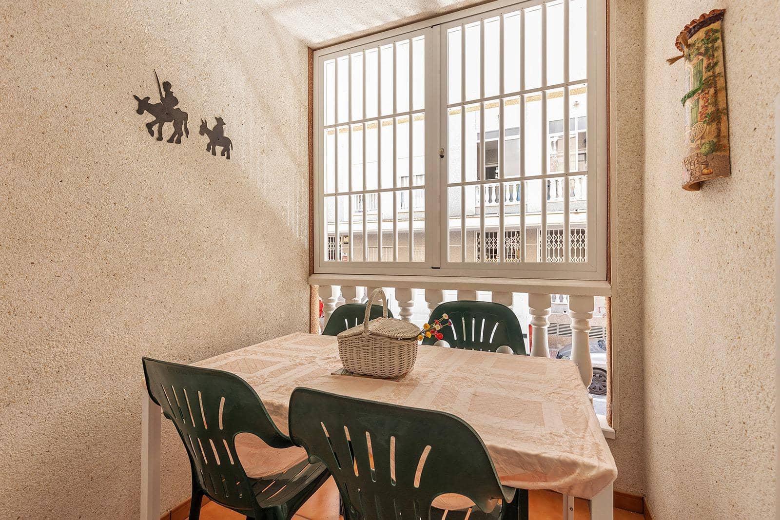 1 makuuhuone Huoneisto myytävänä paikassa Torrevieja mukana uima-altaan - 117 000 € (Ref: 9171376)