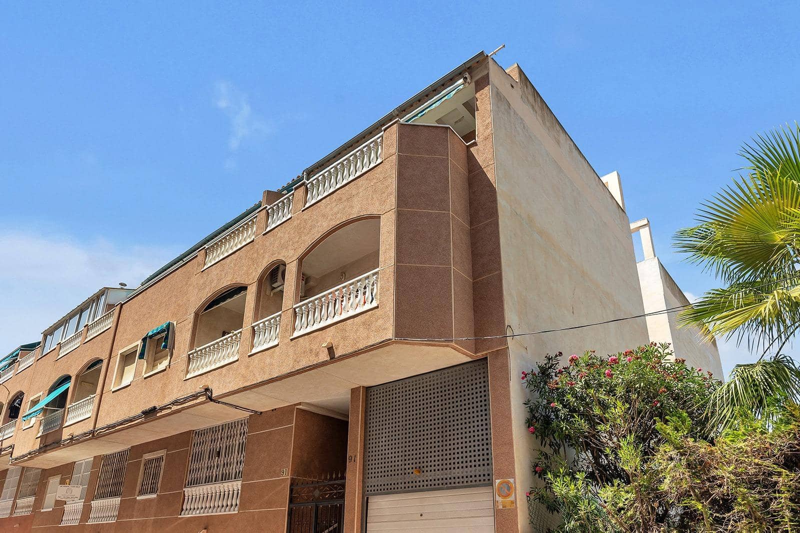 1 quarto Apartamento para venda em Torrevieja com piscina - 116 000 € (Ref: 9173404)