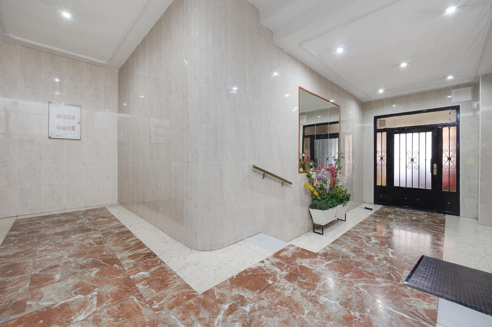 2 sypialnia Apartament na sprzedaż w Torrevieja z garażem - 149 900 € (Ref: 9180930)