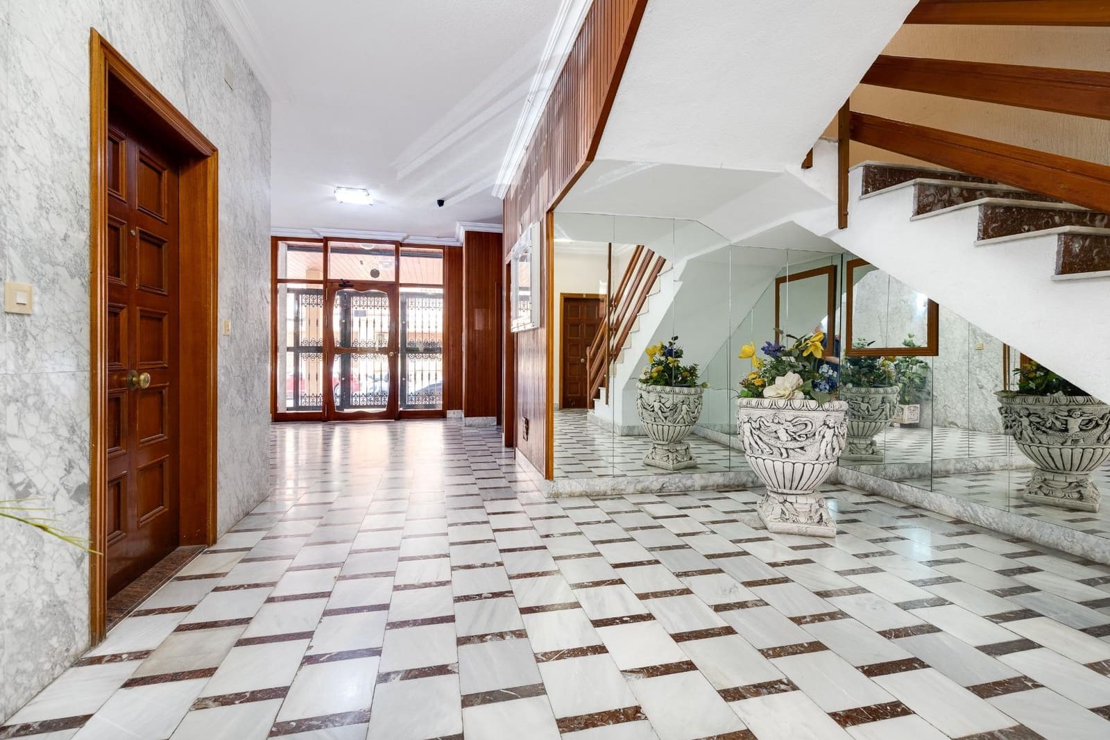 3 Zimmer Apartment zu verkaufen in Torrevieja mit Garage - 139.900 € (Ref: 9226987)