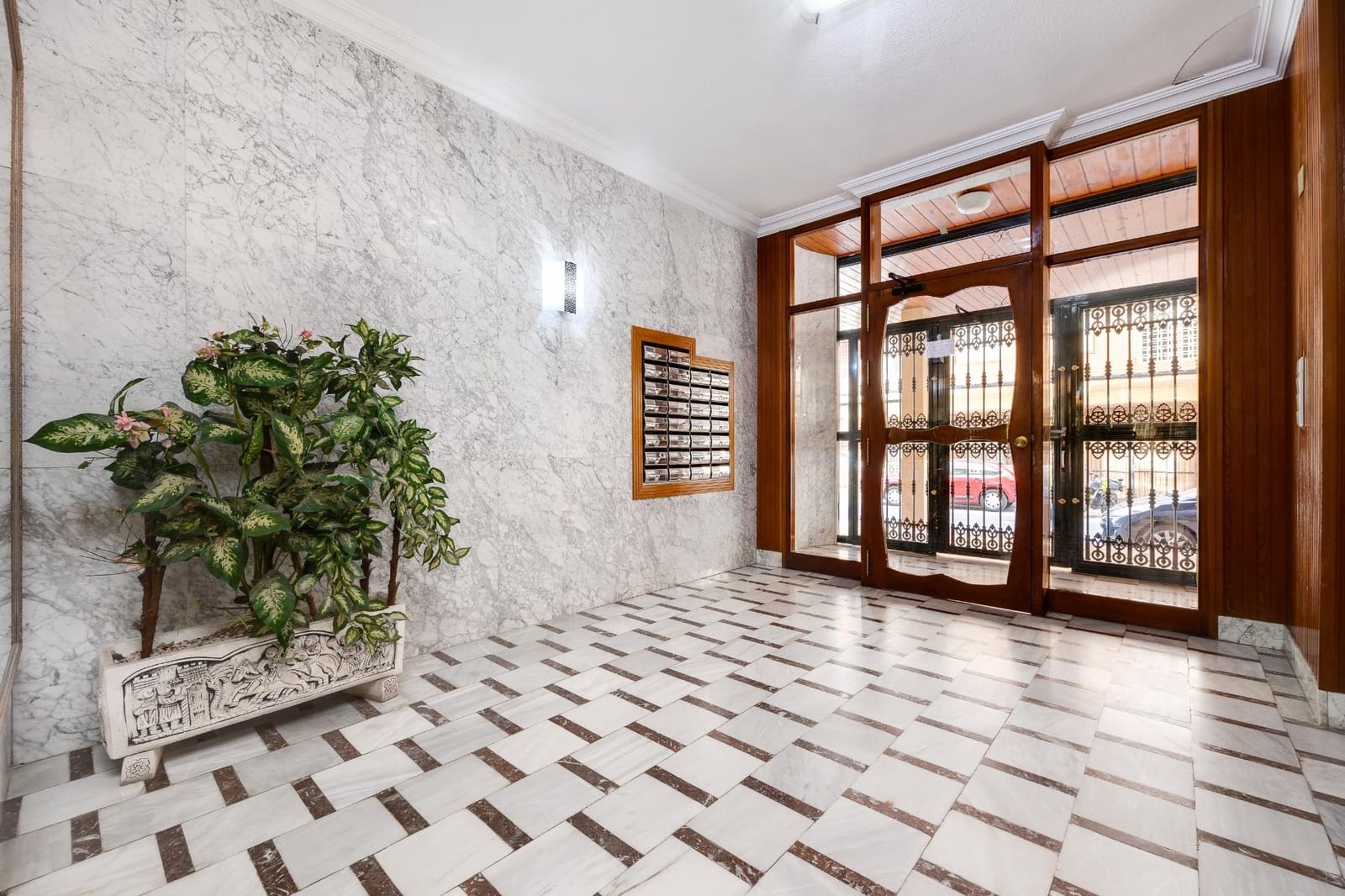 3 Zimmer Apartment zu verkaufen in Torrevieja mit Garage - 139.900 € (Ref: 9226987)