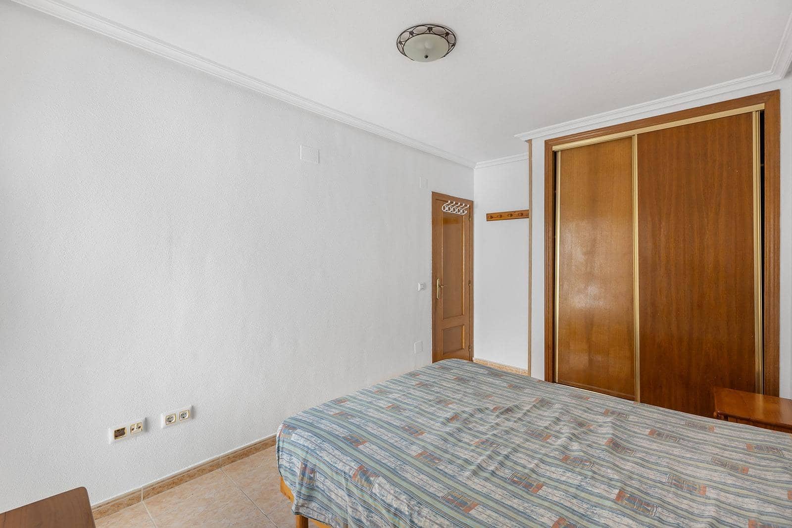 2 soveværelse Penthouse til salg i Torrevieja - € 127.260 (Ref: 9232850)