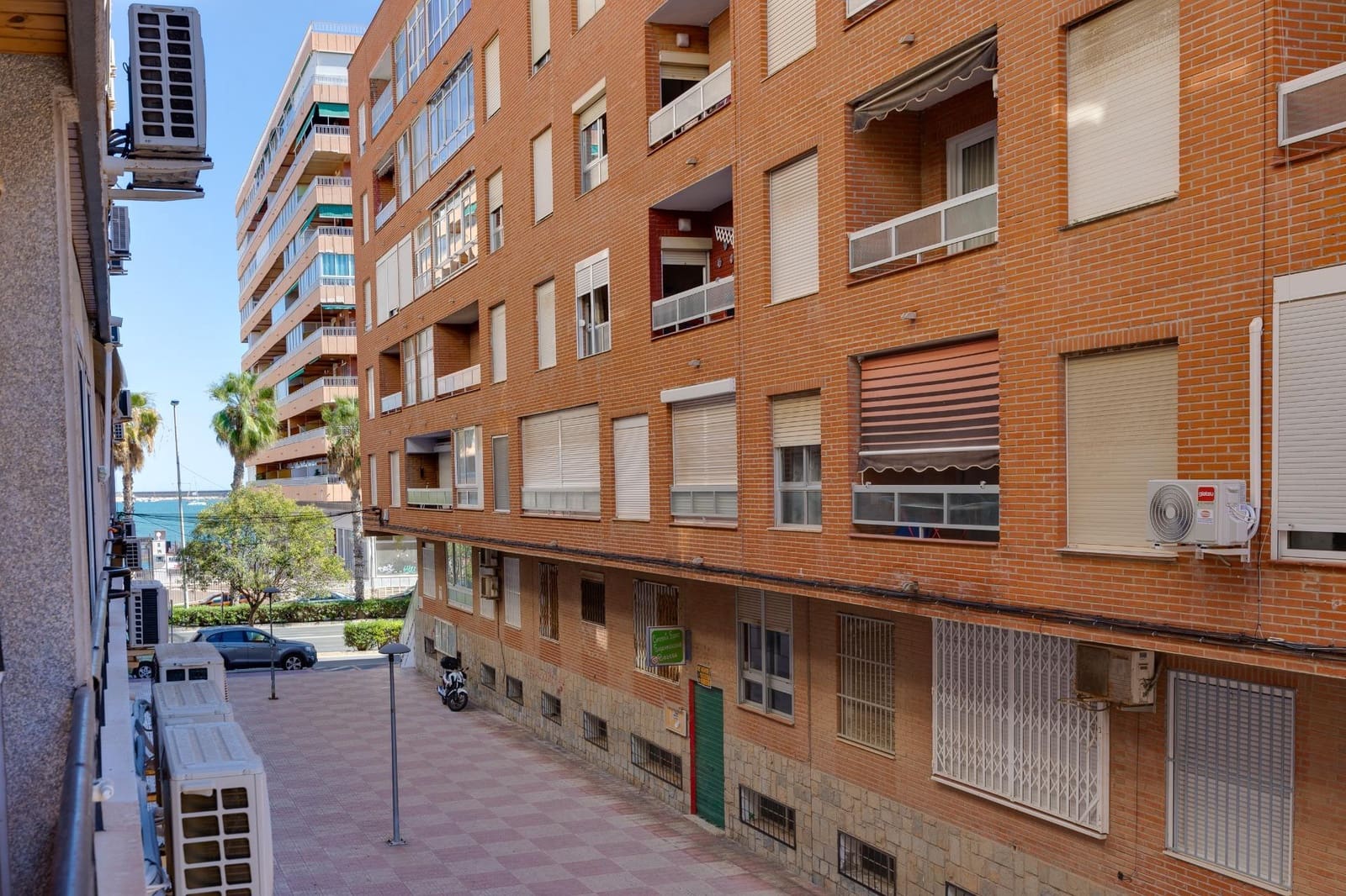 3 soveværelse Lejlighed til salg i Torrevieja - € 161.900 (Ref: 9232853)