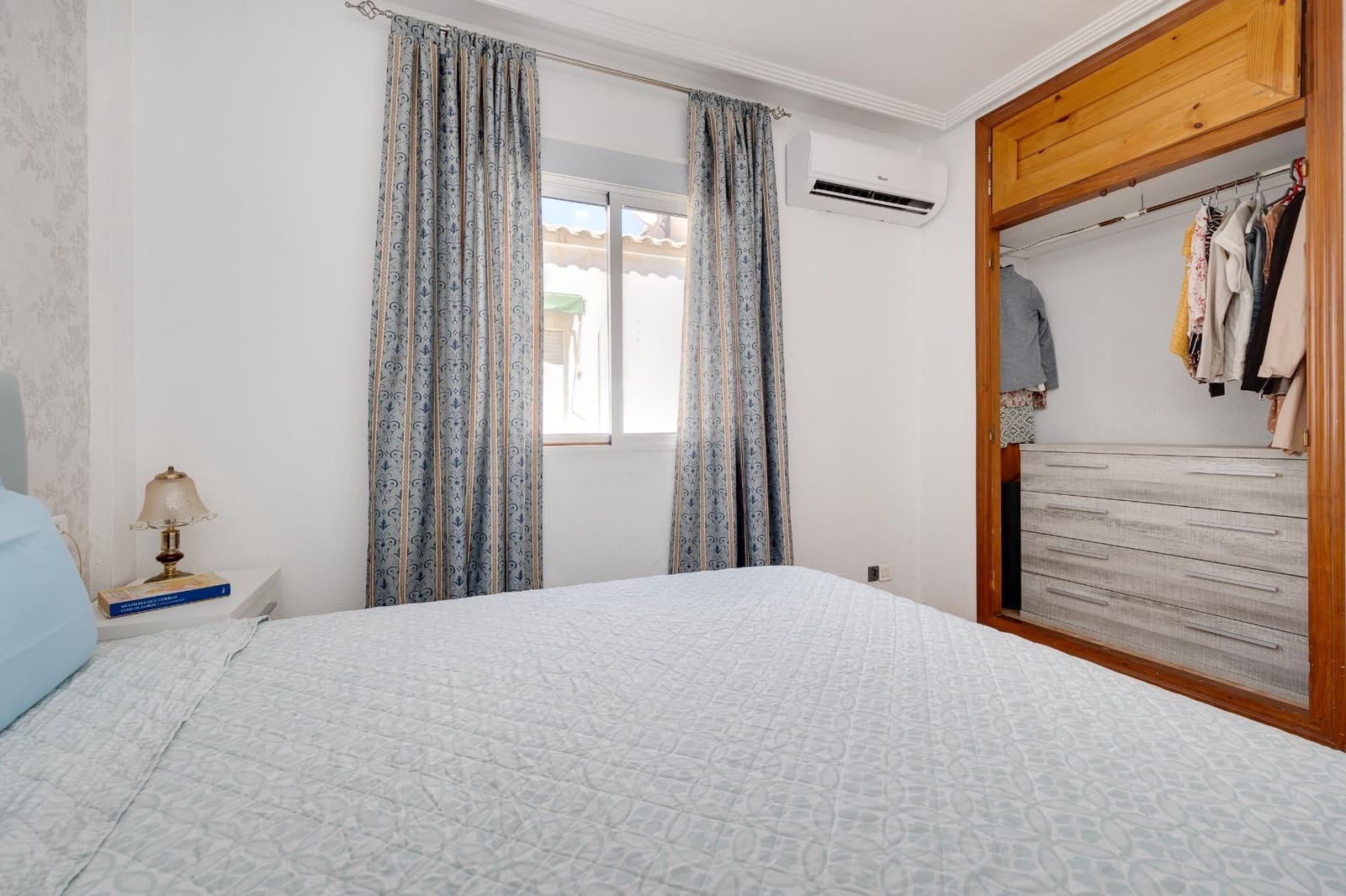 2 soverom Villa til salgs i Torrevieja med svømmebasseng - € 162 000 (Ref: 9240338)