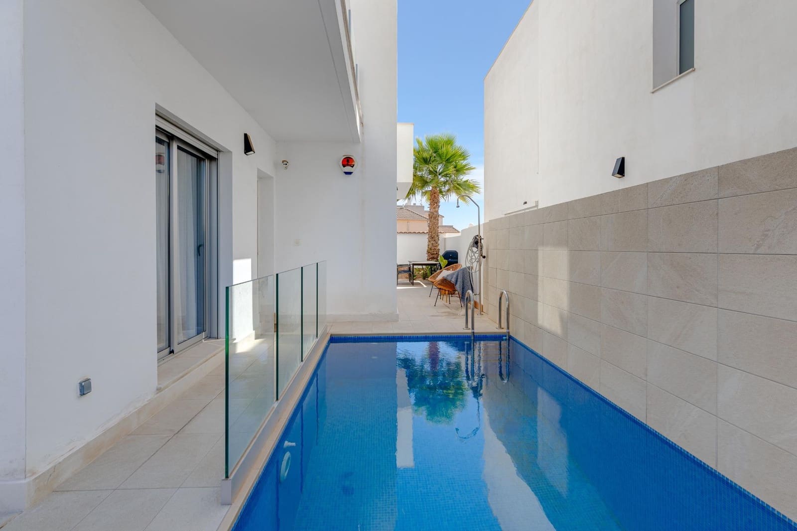 3 soverom Villa til salgs i Torrevieja med svømmebasseng - € 439 000 (Ref: 9291515)