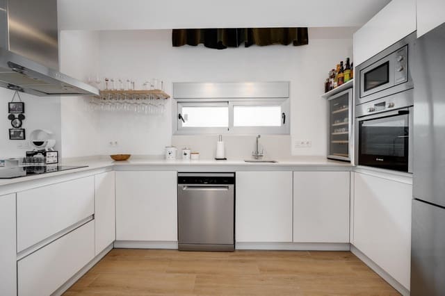 3 soverom Villa til salgs i Los Frutales, Torrevieja med svømmebasseng - € 439 000 (Ref: 9291515)