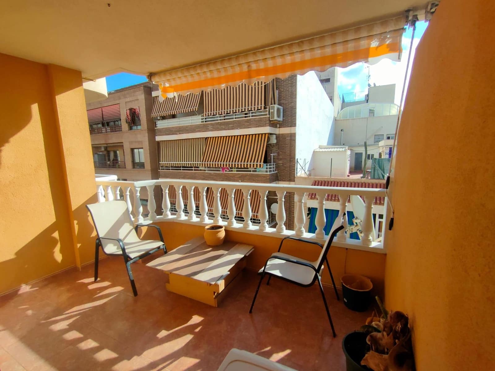 2 makuuhuone Huoneisto myytävänä paikassa Torrevieja - 125 000 € (Ref: 9294337)