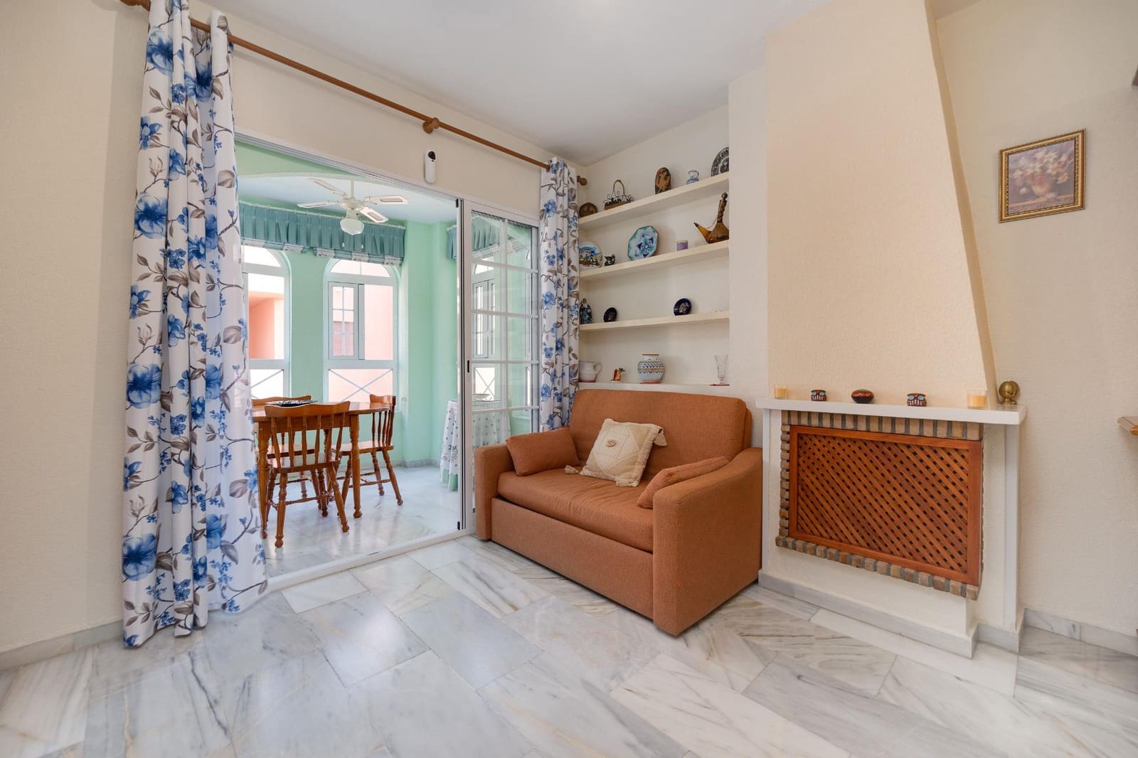 1 sovrum Lägenhet till salu i Torrevieja med pool - 149 500 € (Ref: 9321859)