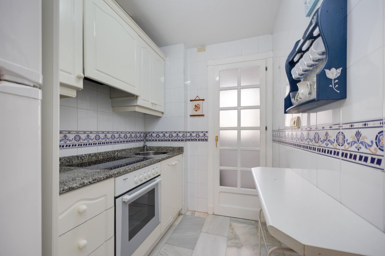 1 sovrum Lägenhet till salu i Torrevieja med pool - 149 500 € (Ref: 9321859)