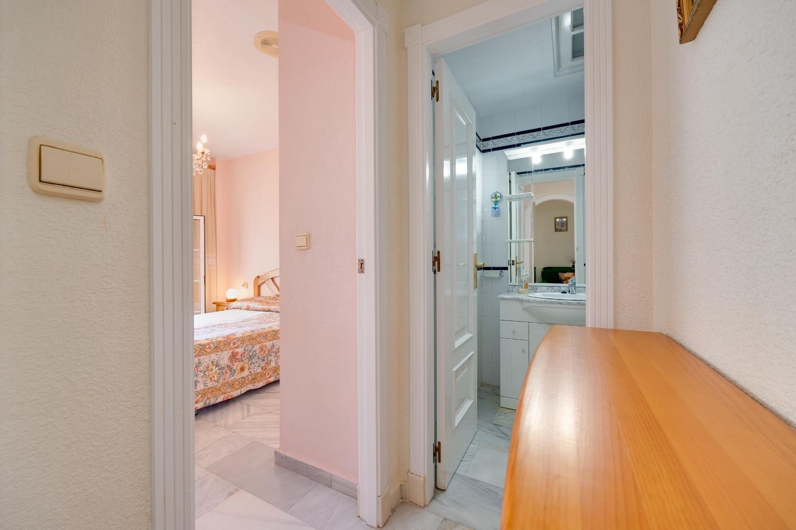 1 sovrum Lägenhet till salu i Torrevieja med pool - 149 500 € (Ref: 9321859)