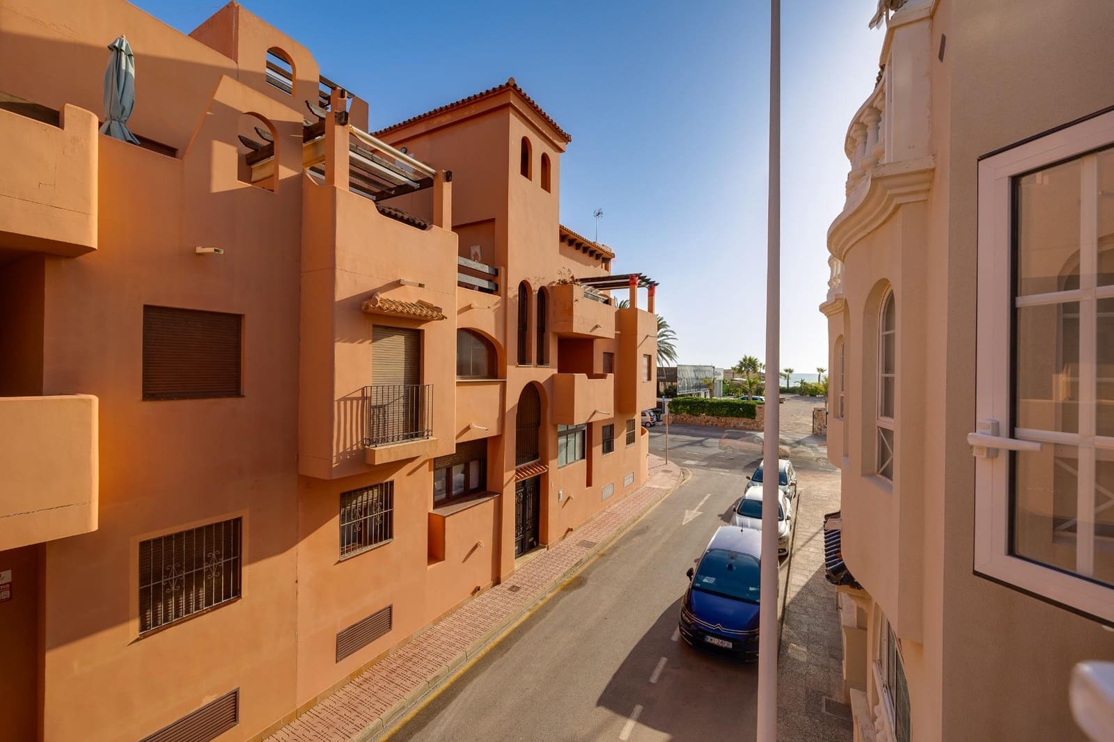 1 sovrum Lägenhet till salu i Torrevieja med pool - 149 500 € (Ref: 9321859)