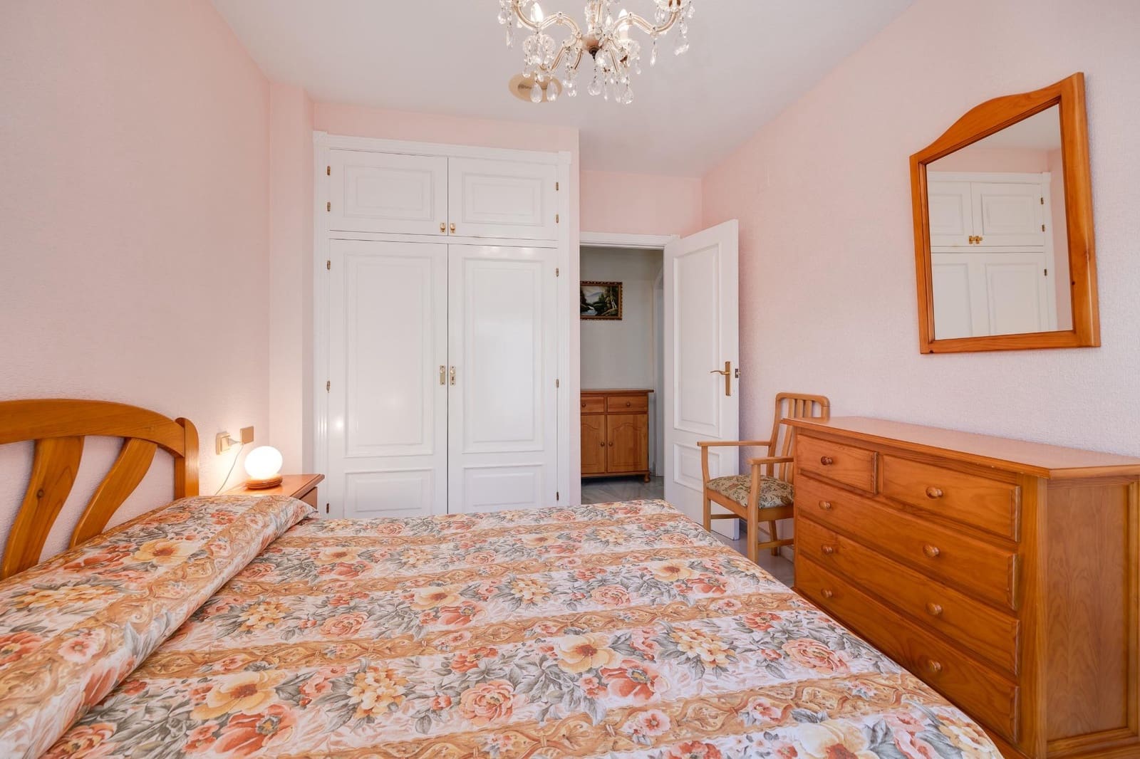 1 sovrum Lägenhet till salu i Torrevieja med pool - 149 500 € (Ref: 9321859)