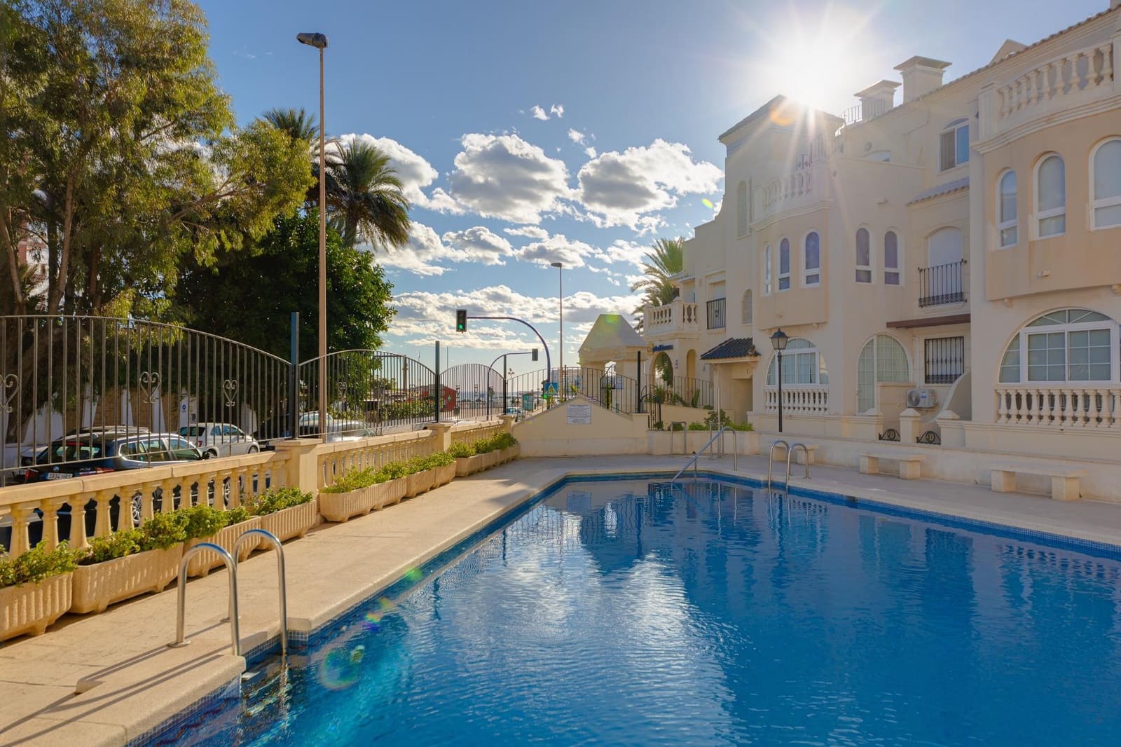 1 sovrum Lägenhet till salu i Torrevieja med pool - 149 500 € (Ref: 9321859)