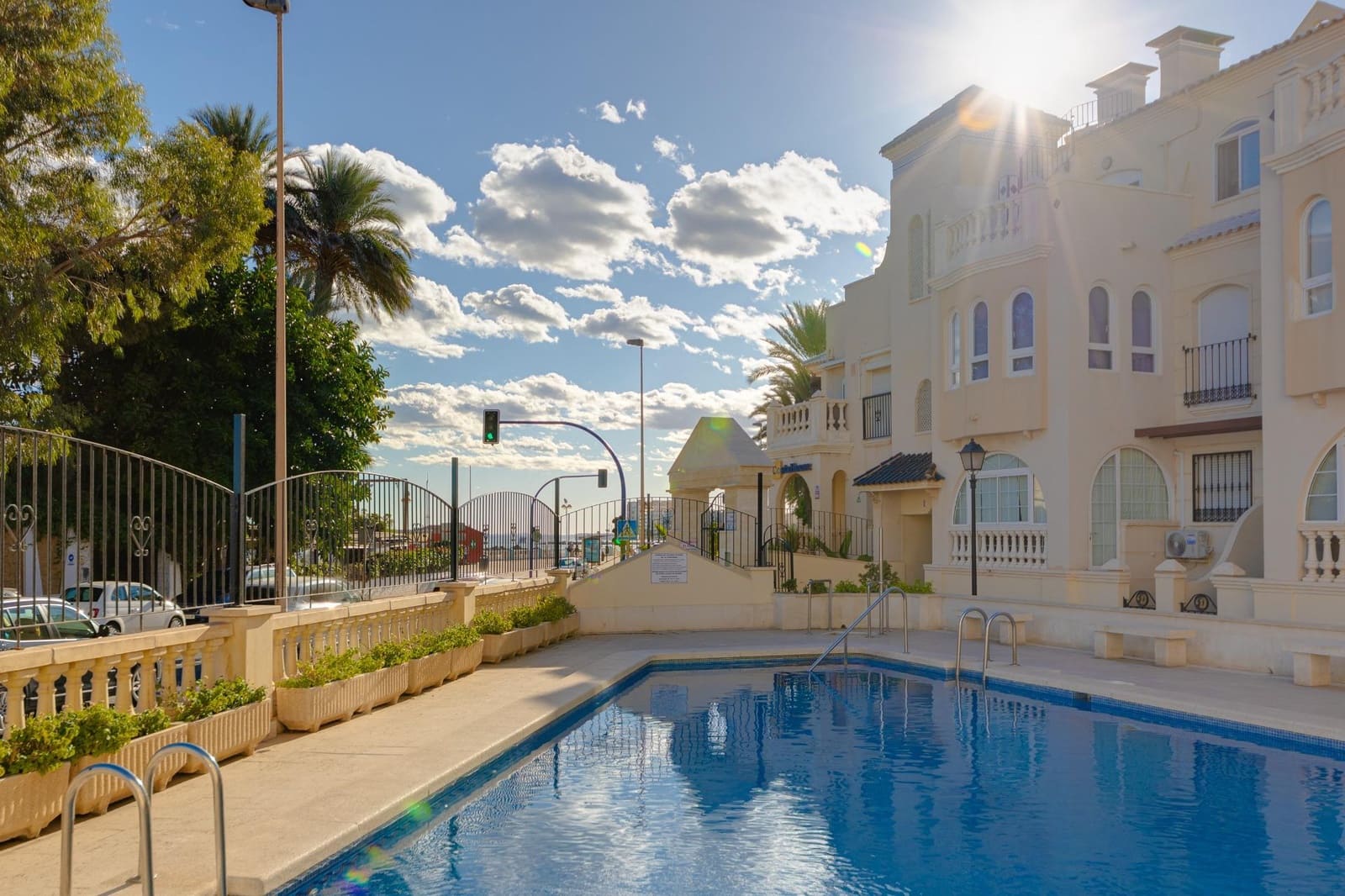 1 sovrum Lägenhet till salu i Torrevieja med pool - 149 500 € (Ref: 9321859)