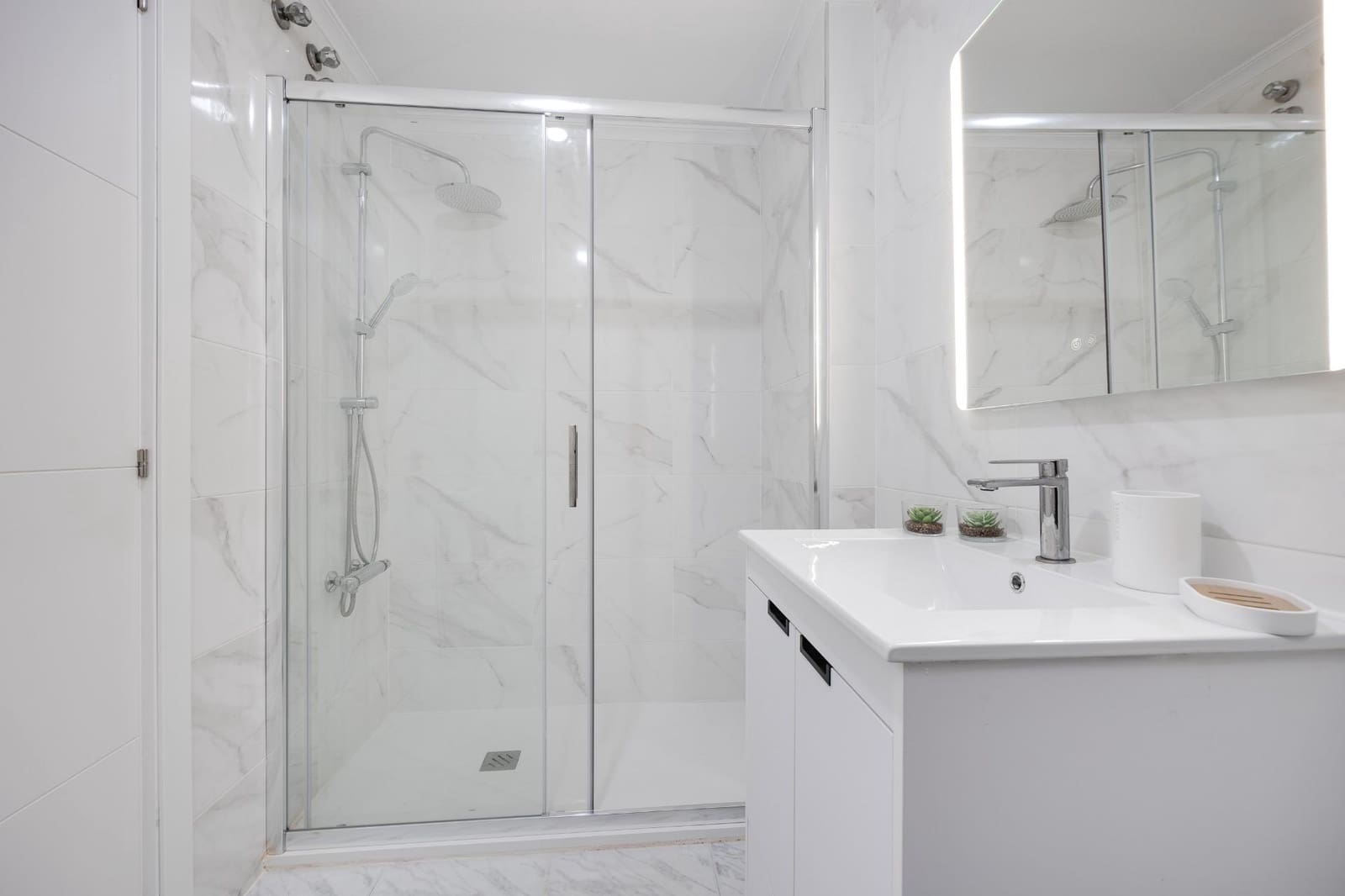 2 slaapkamer Appartement te koop in Torrevieja - € 164.000 (Ref: 9321866)