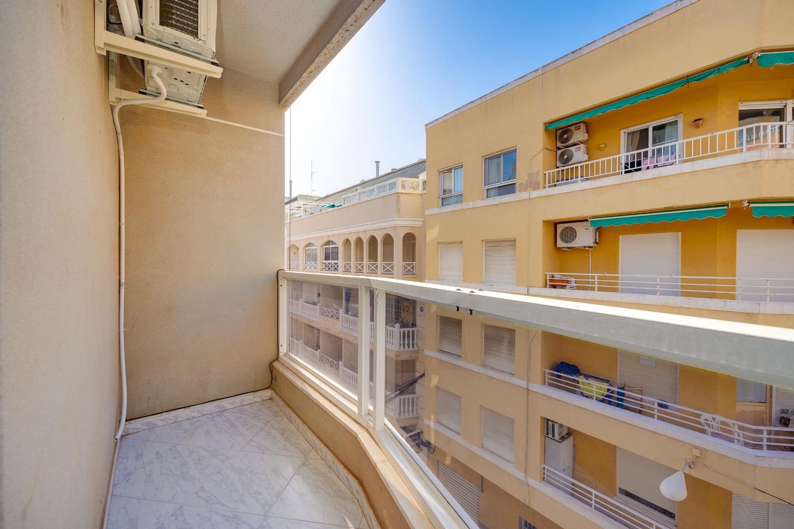 2 slaapkamer Appartement te koop in Torrevieja - € 164.000 (Ref: 9321866)