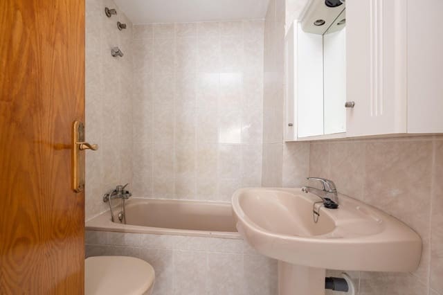 2 quarto Apartamento para venda em Torrevieja - 150 000 € (Ref: 9330587)