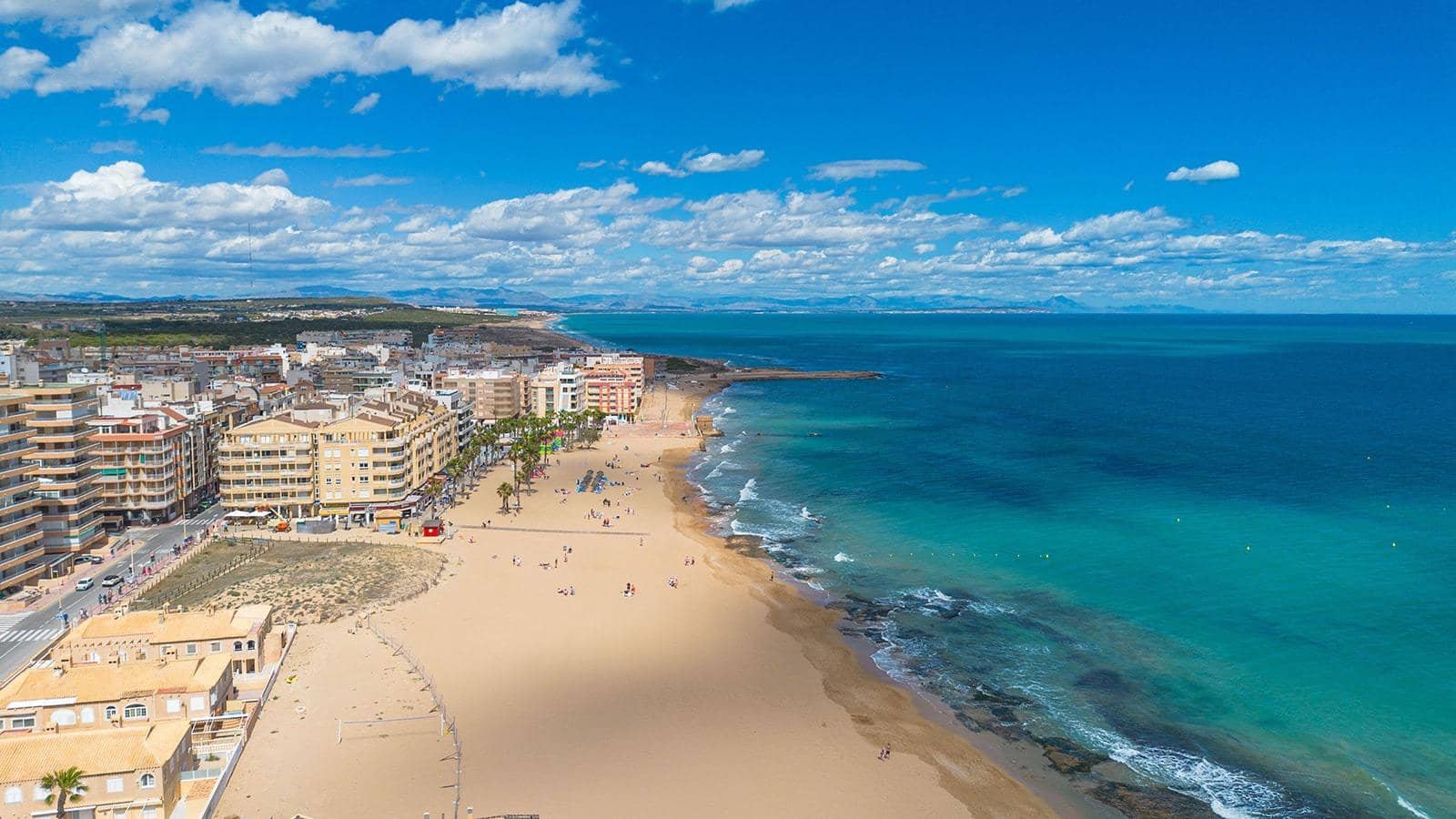 2 quarto Apartamento para venda em Aguas Nuevas com piscina - 212 100 € (Ref: 9337977)