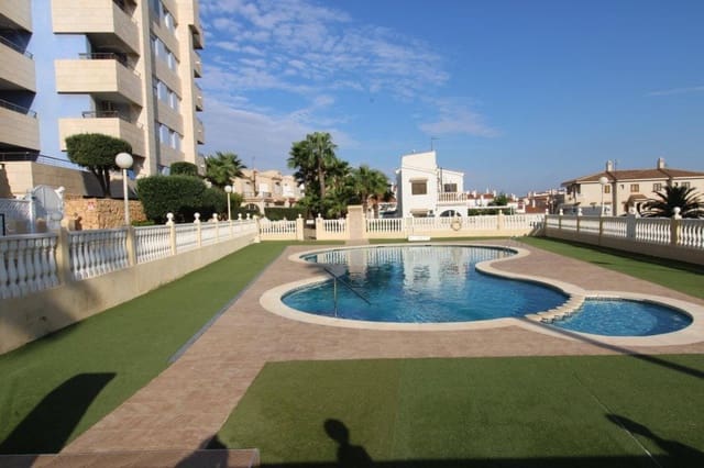 3 sypialnia Dom szeregowy na sprzedaż w La Mata, Torrevieja z basenem - 200 000 € (Ref: 9337978)