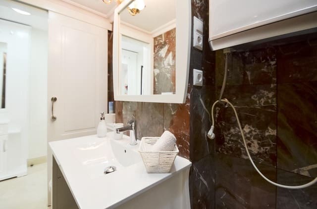 1 quarto Estúdio para venda em Playa de los Locos, Torrevieja - 128 000 € (Ref: 9345021)