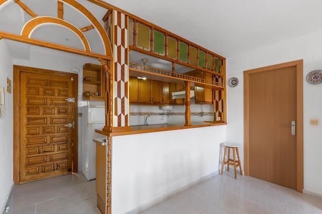 1 bedroom Apartment for sale in Los Europeos, Torrevieja with pool - € 135,000 (Ref: 9349503)