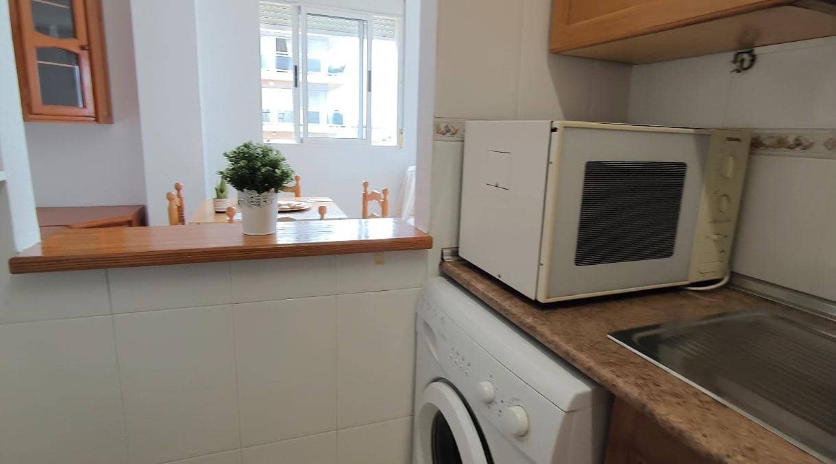 2 slaapkamer Appartement te koop in Punta Prima - € 148.500 (Ref: 9353577)