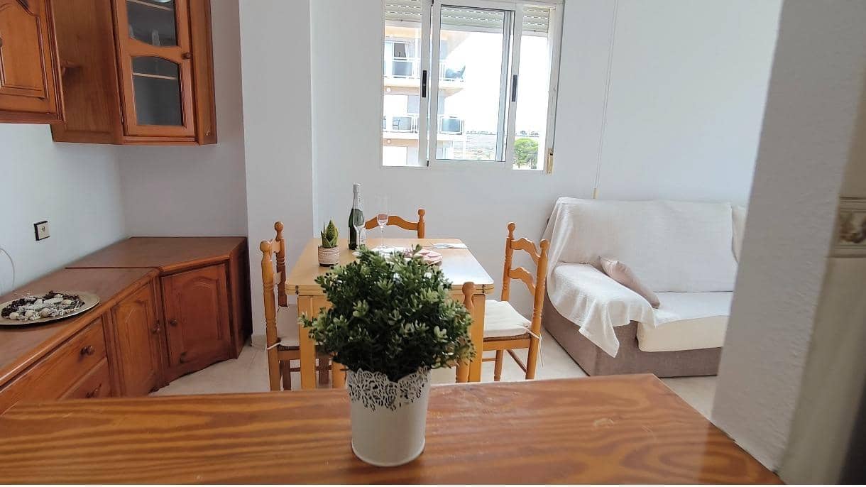 2 slaapkamer Appartement te koop in Punta Prima - € 148.500 (Ref: 9353577)
