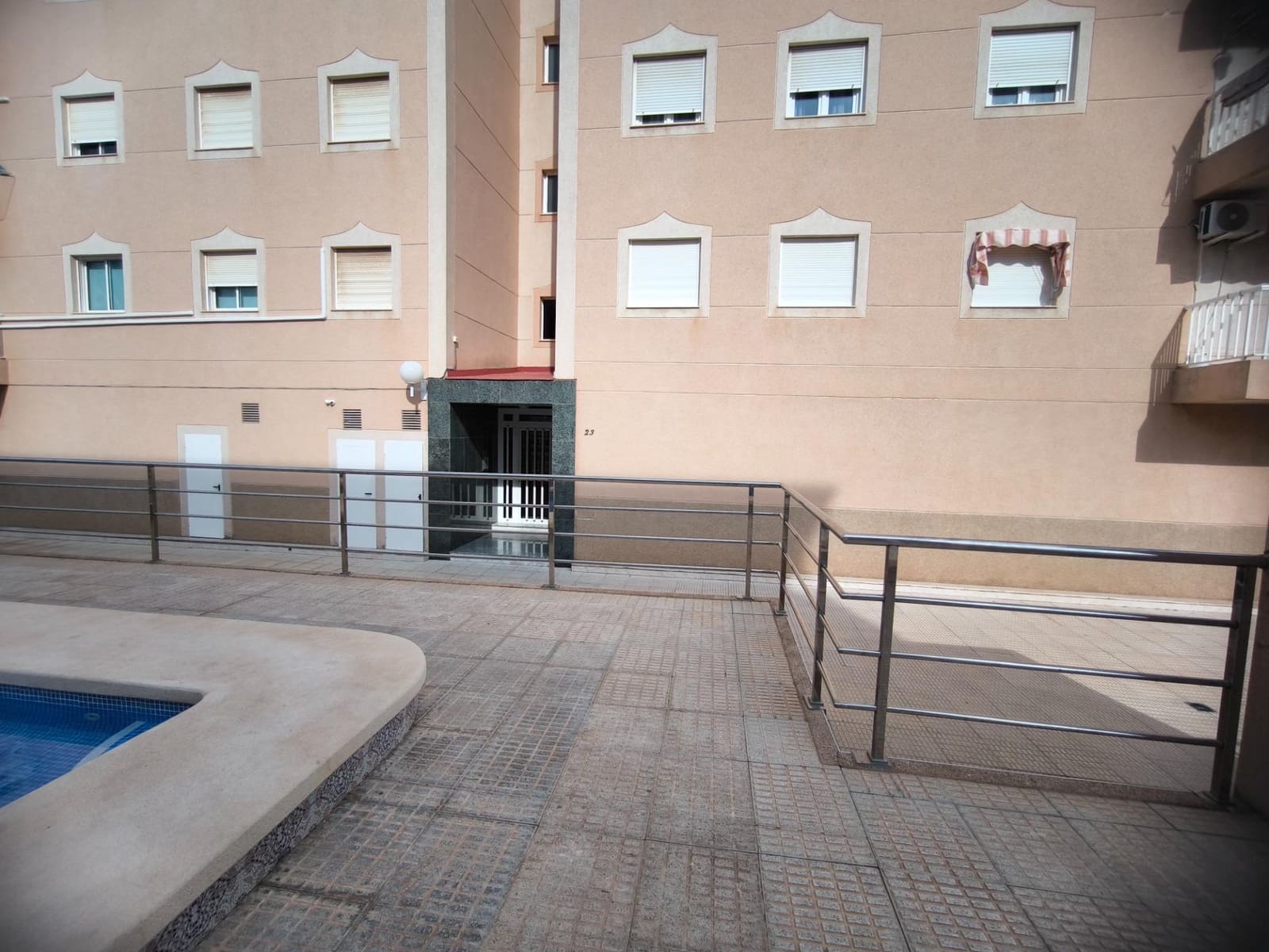 2 slaapkamer Appartement te koop in Punta Prima - € 148.500 (Ref: 9353577)