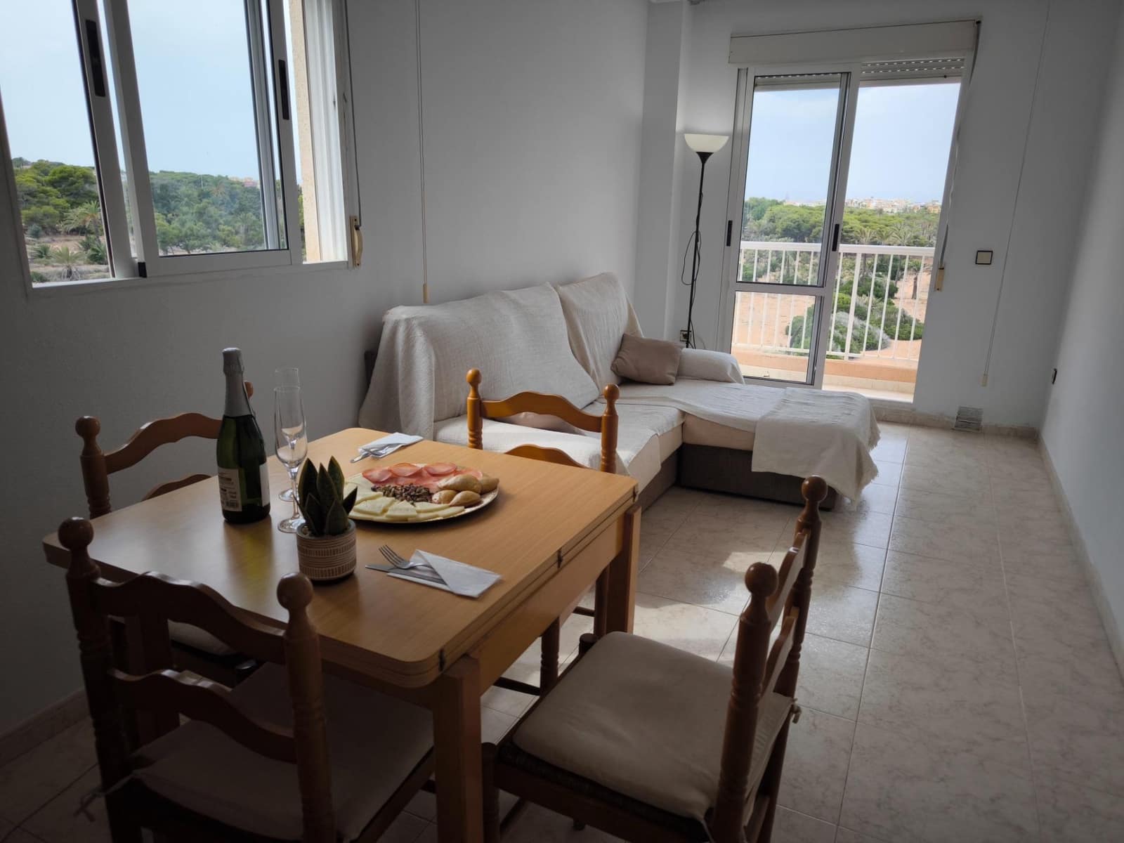 2 slaapkamer Appartement te koop in Punta Prima - € 148.500 (Ref: 9353577)