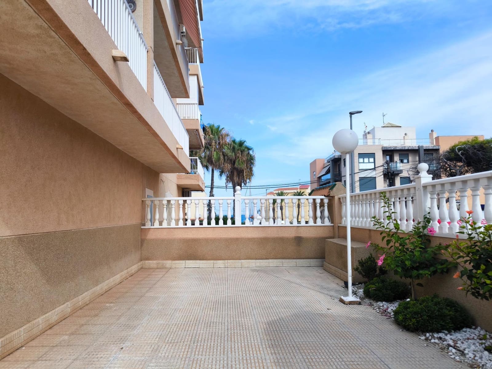 2 slaapkamer Appartement te koop in Punta Prima - € 148.500 (Ref: 9353577)