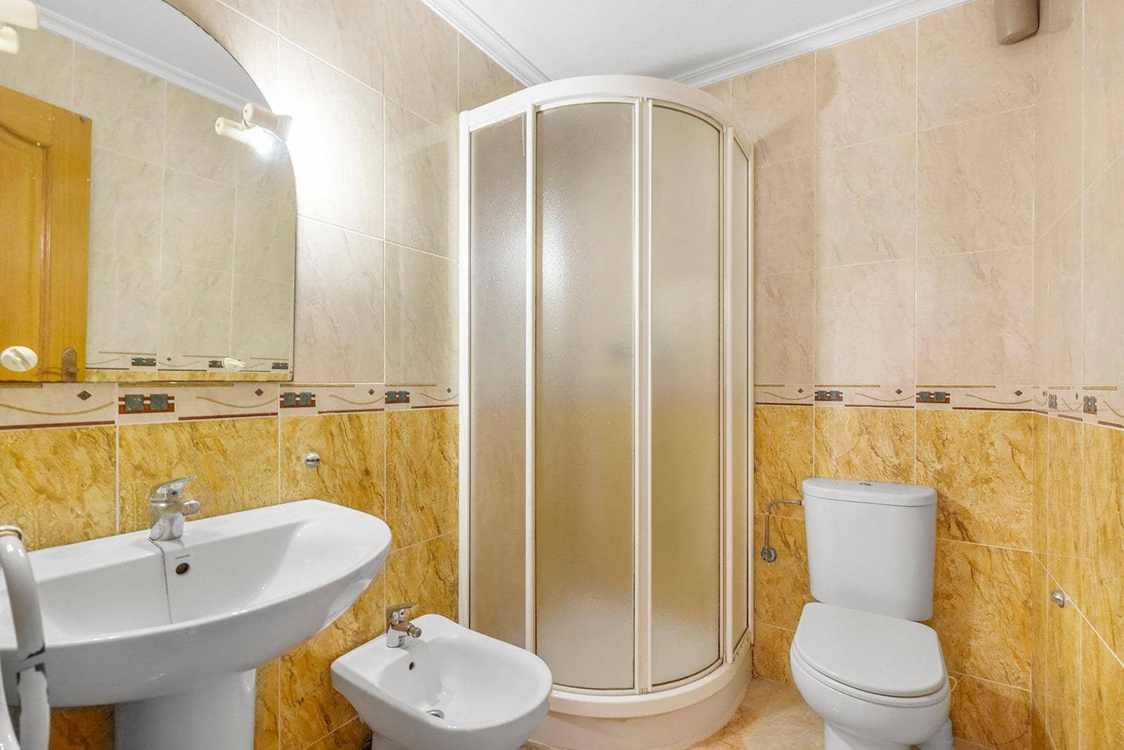 2 camera da letto Appartamento in vendita in Torrevieja - 117.000 € (Rif: 9353579)