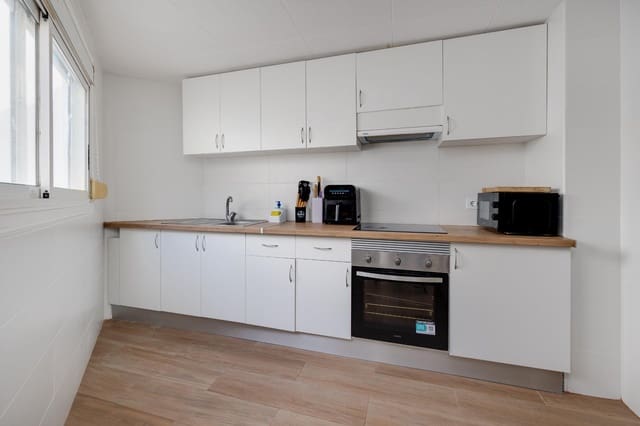 2 makuuhuone Huoneisto myytävänä paikassa Centro, Torrevieja - 214 900 € (Ref: 9353581)