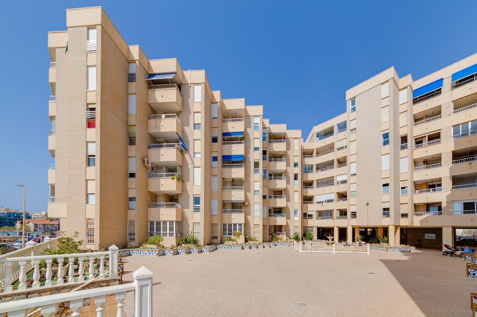 2 makuuhuone Huoneisto myytävänä paikassa Torrevieja - 214 900 € (Ref: 9353581)