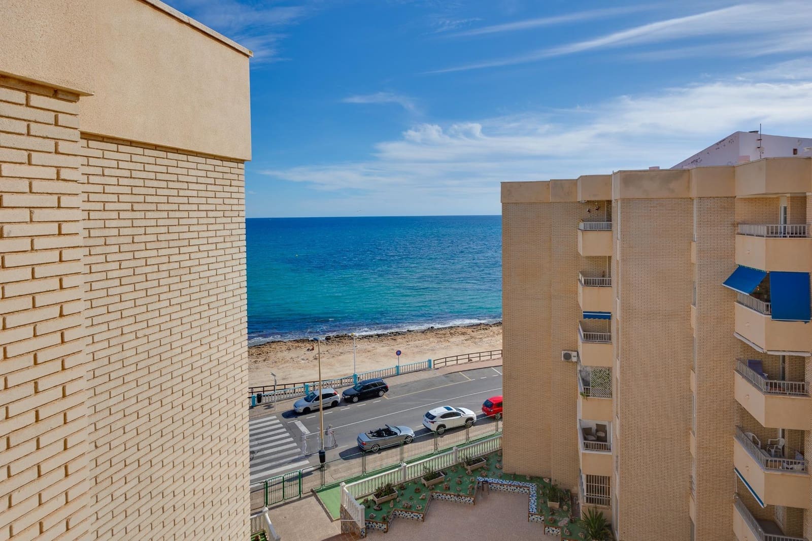 2 makuuhuone Huoneisto myytävänä paikassa Torrevieja - 214 900 € (Ref: 9353581)