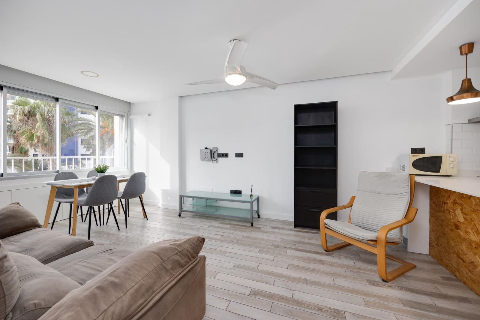 2 bedroom Apartment for sale in Punta Prima with pool garage - € 189,000 (Ref: 9390771)